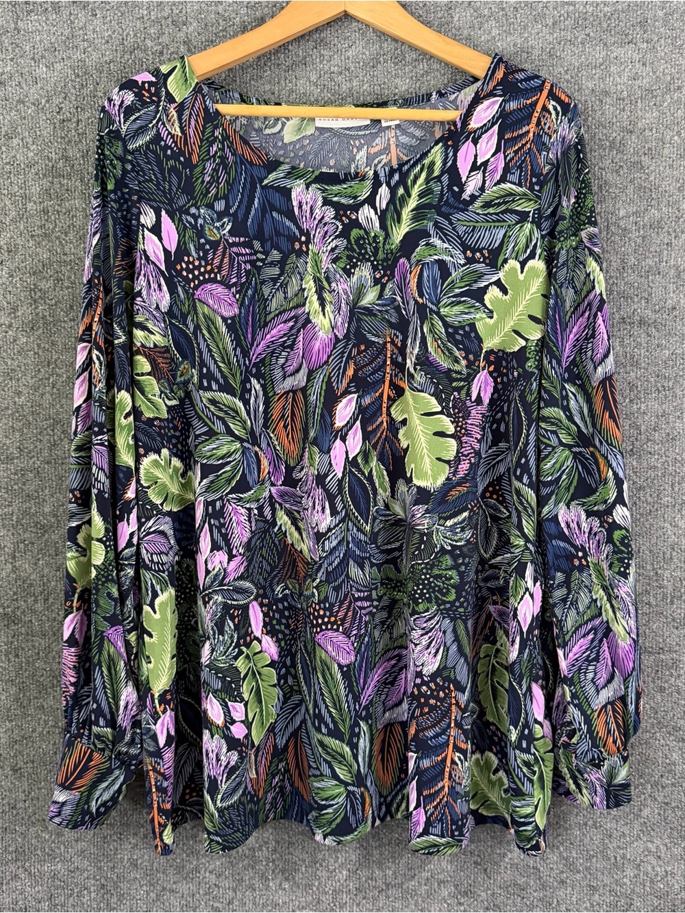 Susan Graver Womens 1X Liquid Knit Top Palm Print Long Sleeve Office Casual